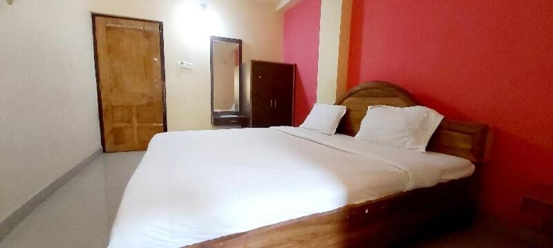 Spot On 80624 Hotel Niladri Complex ปูรี ภายนอก รูปภาพ